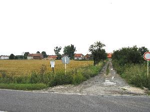 p��stupov� cesta na pozemek